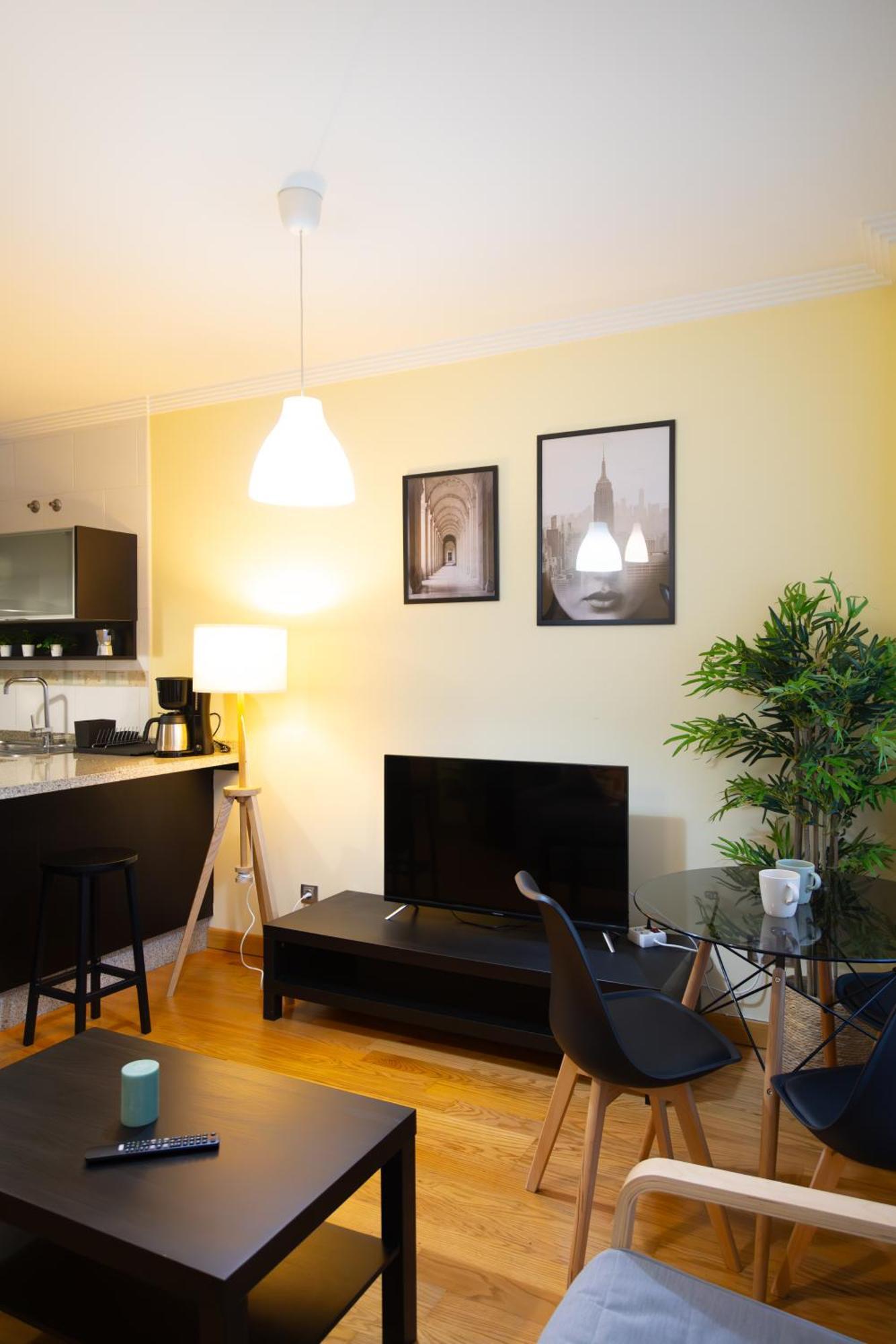 Apartamento Con Garaje, Centrico Y Luminoso Pontevedra Eksteriør bilde